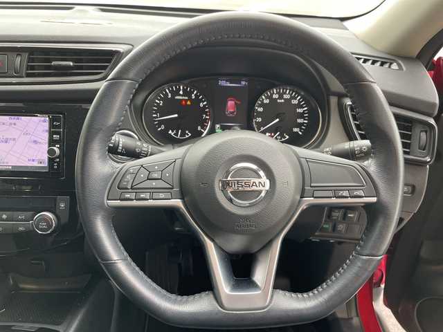 日産 エクストレイル 20X 愛知県 2017(平29)年 4.8万km ガーネットレッド 純正ナビ/全方位カメラ/シートヒーター全席/LEDヘッドライト/電動リアゲート/コーナーセンサー/純正アルミホイール/４WD/LEDヘッドライト/インテリジェントミラー/ダウンヒルアシストコントロール/ETC/ステアリングスイッチ/スマートキー/プッシュスタート