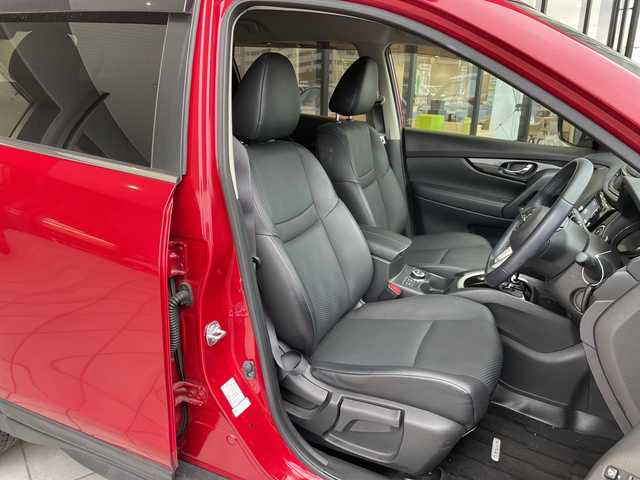 日産 エクストレイル 20X 愛知県 2017(平29)年 4.8万km ガーネットレッド 純正ナビ/全方位カメラ/シートヒーター全席/LEDヘッドライト/電動リアゲート/コーナーセンサー/純正アルミホイール/４WD/LEDヘッドライト/インテリジェントミラー/ダウンヒルアシストコントロール/ETC/ステアリングスイッチ/スマートキー/プッシュスタート