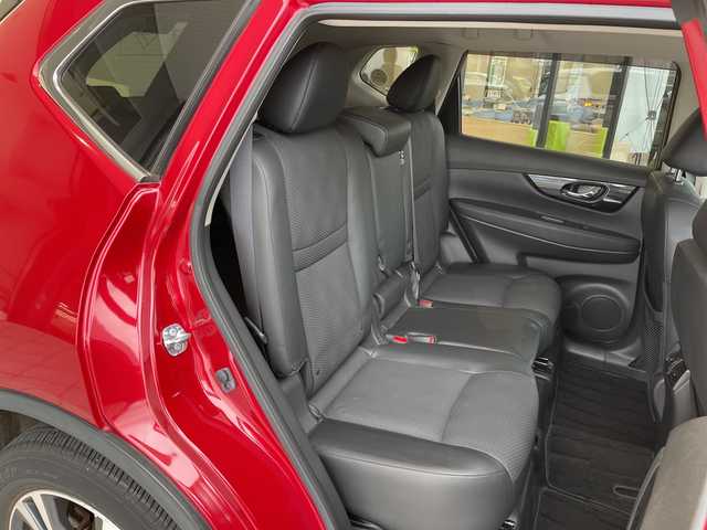 日産 エクストレイル 20X 愛知県 2017(平29)年 4.8万km ガーネットレッド 純正ナビ/全方位カメラ/シートヒーター全席/LEDヘッドライト/電動リアゲート/コーナーセンサー/純正アルミホイール/４WD/LEDヘッドライト/インテリジェントミラー/ダウンヒルアシストコントロール/ETC/ステアリングスイッチ/スマートキー/プッシュスタート