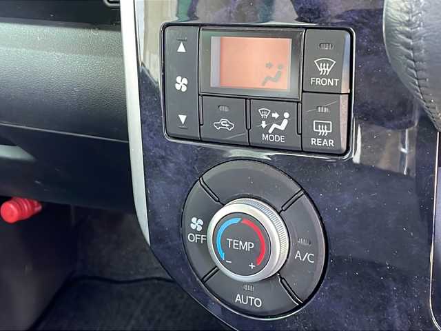 ダイハツ タント カスタムRSトップED VS SAⅢ 岐阜県 2019(令1)年 2.9万km レーザーブルークリスタルシャイン 禁煙車/純正フルセグナビ/４WD/両側パワースライドドア/アラウンドビューモニター/衝突軽減ブレーキ/レーンキープアシスト/後方コーナーセンサー/ETC/バックカメラ/シートヒーター/ハーフレザーシート/ドアバイザー/純正アルミホイール/純正フロアマット/プッシュスタート/オートエアコン/オートライト/オートハイビーム/スマートキー