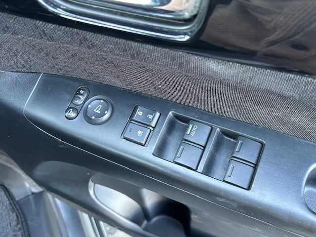 ホンダ Ｎ ＢＯＸ SSパッケージ 宮城県 2015(平27)年 6.5万km ポリッシュドメタルメタリック 登録時走行距離64496ｋｍ/１オーナー/純正ナビ/フルセグTV/Bluetooth/USB/DVD/CD/FM/AM/両側パワースライド/横滑り防止装置/シティブレーキアクティブシステム/シートヒーター/プッシュスタート/スマートキー/スペアキー×１/ステアリングリモコン/オートライト/バックカメラ/アイドリングストップ/純正フロアマット/LEDライト/フォグランプ/純正アルミホイール/ドアバイザー/電動格納ミラー