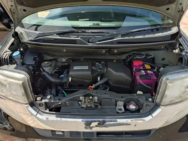 ホンダ Ｎ ＢＯＸ カスタム G Lパッケージ 新潟県 2016(平28)年 7.1万km スマートブラック (株)IDOMが運営する【じしゃロン新潟店】の自社ローン専用車両になります。/こちらは現金またはオートローンご利用時の価格です。自社ローンご希望の方は別途その旨お申付け下さい/純正ナビ/FM/AM/CD/DVD視聴可能/ワンセグTV視聴可能(走行中視聴可能)/Bluetooth接続可能/バックカメラ/ETC/両側パワースライドドア/プッシュスタート/前後ドライブレコーダー(品番：MDR-CAM2)/電動格納ウィンカーミラー/純正フロアマット/衝突被害軽減システム/横滑り防止装置/スマートキー/スペアキー×１/取扱説明書