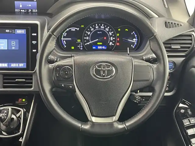 トヨタ ヴォクシー ハイブリッド ZS 煌Ⅱ 愛知県 2020(令2)年 6.9万km ブラック 純正１０型ナビ　フルセグＴＶ　純正後席モニター　モデリスタエアロ　シートヒーター　両側パワースライド　前後ドラレコ　ＥＴＣ　クルコン　セーフティセンス　衝突軽減装置　ＬＥＤオートライト　フォグ　コーナーセンサー　禁煙車