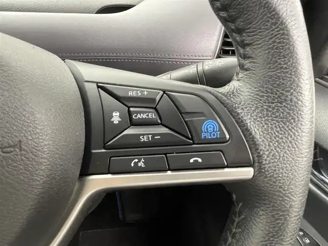 日産 セレナ e－パワー ハイウェイスター V 茨城県 2021(令3)年 3.8万km ダイヤモンドブラック インテリキー/プッシュスタート/LEDポートライト/レーダークルーズ/インテリジェントルームミラー/前方ドラレコ/オートデュアルエアコン/純正10インチナビ/Bluetooth/DVD/Blu-ray/フルセグTV/純正フリップダウンモニター/アラウンドビューモニター/両側パワースライドドア/ビルトインETC/ブラインドスポットモニター