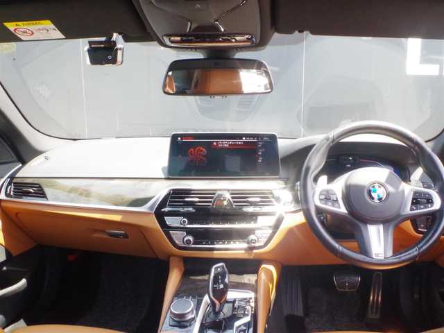 ＢＭＷ ５２３ｄ xDrive Mスポーツ EDジョイ+ 岩手県 2020(令2)年 3.7万km サファイアブラックP ワンオーナー/インテリセーフ /LDW/LCW/ACC/純正HDDナビ/フルセグTV/全方位カメラ/PDC/ヘッドアップD/コンフォートアクセス/ブラウンレザー/パワーシート/シートヒーター /LEDライト/ミラーETC/前後ドラレコ/オートトランク/パーキングアシストプラス/アダプティブサスペンション