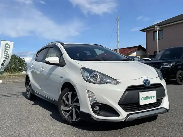 トヨタ アクア X－URBAN ソリッド 群馬県 2016(平28)年 14.3万km ライムホワイトパールクリスタルシャイン ワンオーナー/純正SDナビCD/TV/Bluetooth/レーンキープアシスト/衝突軽減システム/HIDヘッドライト/フォグランプ/電動格納ミラー/ビルトインETC/ウィンカーミラー/純正アルミホイール/純正フロアマット/ハーフレザーシート/バックカメラ/プッシュスタート/ドアバイザー