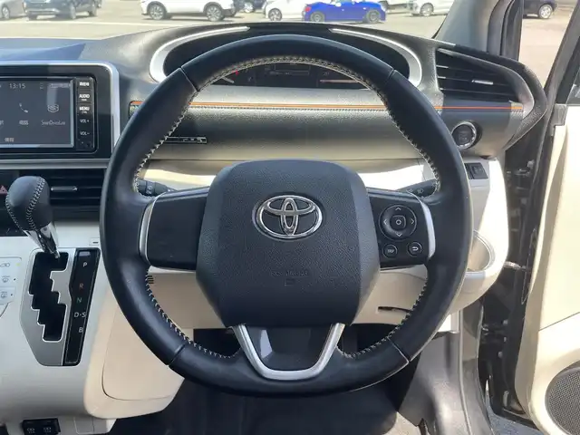 トヨタ シエンタ G 愛媛県 2019(令1)年 3.1万km ブラックマイカ 純正ナビ（Bluetooth/SD/CD/AUX/ワンセグTV)/バックカメラ/前後ドライブレコーダー/ETC/両側パワースライドドア/ハロゲンヘッドライト/オートマチックハイビーム/ABS/レーンキープアシスト/横滑り防止装置/衝突被害軽減ブレーキ/スマートキー/スペアキー1本/プッシュスタート/取扱説明書