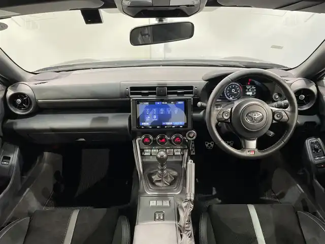 トヨタ ＧＲ８６ RZ 愛知県 2023(令5)年 2.3万km クリスタルブラックシリカ ワンオーナー/純正９インチナビ/クルーズコントロール/シートヒーター/バックカメラ/ドライブレコーダー/ＥＴＣ２．０/ＩＳＯＦＩＸ/純正フロアマット/純正18インチアルミホイール/ＬＥＤヘッドライト/６ＭＴ/オートエアコン/横滑り防止機能/プッシュスタート