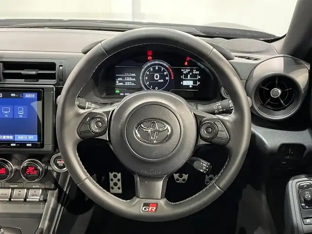 トヨタ ＧＲ８６ RZ 愛知県 2023(令5)年 2.3万km クリスタルブラックシリカ ワンオーナー/純正９インチナビ/クルーズコントロール/シートヒーター/バックカメラ/ドライブレコーダー/ＥＴＣ２．０/ＩＳＯＦＩＸ/純正フロアマット/純正18インチアルミホイール/ＬＥＤヘッドライト/６ＭＴ/オートエアコン/横滑り防止機能/プッシュスタート