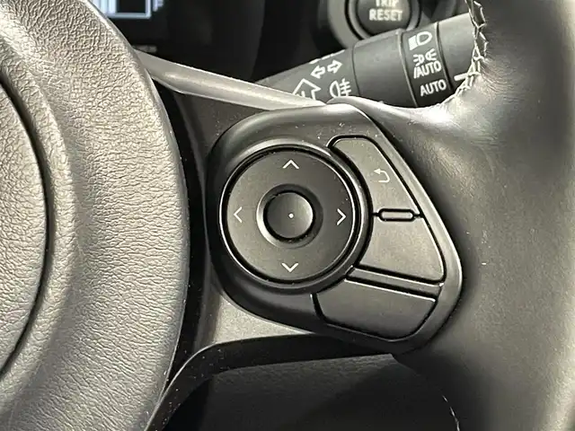 トヨタ ＧＲ８６ RZ 愛知県 2023(令5)年 2.3万km クリスタルブラックシリカ ワンオーナー/純正９インチナビ/クルーズコントロール/シートヒーター/バックカメラ/ドライブレコーダー/ＥＴＣ２．０/ＩＳＯＦＩＸ/純正フロアマット/純正18インチアルミホイール/ＬＥＤヘッドライト/６ＭＴ/オートエアコン/横滑り防止機能/プッシュスタート
