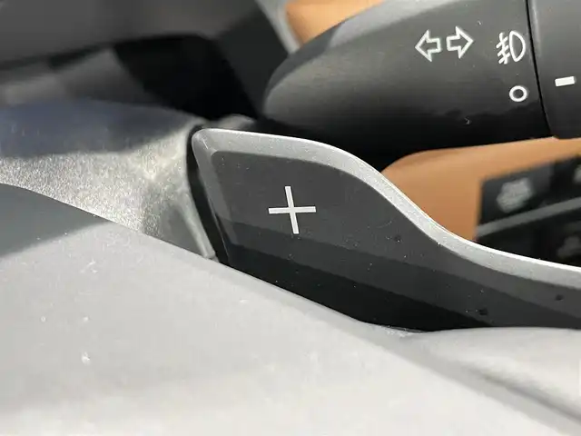 トヨタ ヴェルファイア ハイブリット Z プレミア 愛知県 2023(令5)年 2.1万km ブラック 純正１４インチディスプレイオーディオＰｌｕｓ　/（Bluetooth/フルセグTV/FM/AM/CarPlay/USB)/左右独立ムーンルーフ　/パノラミックビューモニター　/茶革シート　/トヨタチームメイト/　　-アドバンスパーク/アドバンスドライブ/　　-パーキングサポートブレーキ/トヨタセーフティセンス/　　-プリクラッシュセーフティ/　　-レーントレーニングアシスト＋レーンディパーチャーアラート/　　-レーダークルーズコントロール（ACC)/　　-アダプティブハイビームシステム［AHS］/　　-ロードサインアシスト［RSA］/　　-発進遅れ告知機能/両側パワースライドドア/ヘッドアップディスプレイ/ブラインドスポットモニター（BSM)/ビルトインＥＴＣ２．０/ＡＣ１００Ｖ　/置くだけ充電　/シートヒーター/シートベンチレーション/1.2列目パワーシート/ステアリングヒーター/電動バックドア/LEDヘッドライト/LEDフォグランプ/前後ドライブレコーダー/パドルシフト