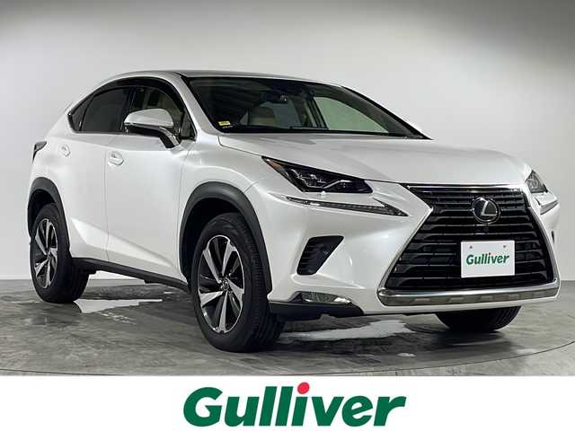 レクサス ＮＸ 300 バージョンL 福岡県 2019(令1)年 4.9万km ソニッククォーツ サンルーフ/純正ナビ/Bluetooth/フルセグTV/CD/DVD/衝突被害軽減ブレーキ/レーンアシスト/コーナーセンサー/レーダークルーズコントロール/パドルシフト/D/Nシートヒーター/D/Nエアシート/パワーシート/電動リアゲート/ETC２．０/オートマチックハイビーム/LEDオートライト/純正18インチAW