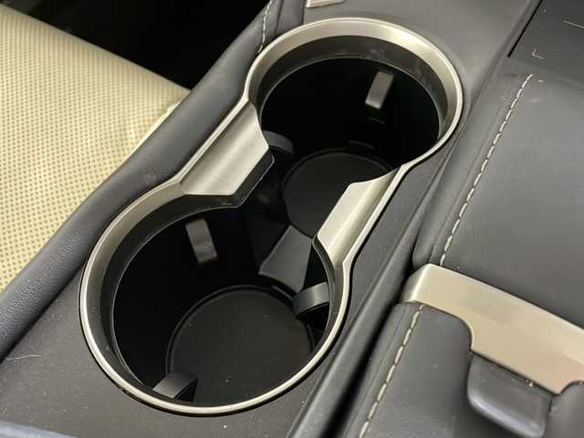 レクサス ＮＸ 300 バージョンL 福岡県 2019(令1)年 4.9万km ソニッククォーツ サンルーフ/純正ナビ/Bluetooth/フルセグTV/CD/DVD/衝突被害軽減ブレーキ/レーンアシスト/コーナーセンサー/レーダークルーズコントロール/パドルシフト/D/Nシートヒーター/D/Nエアシート/パワーシート/電動リアゲート/ETC２．０/オートマチックハイビーム/LEDオートライト/純正18インチAW