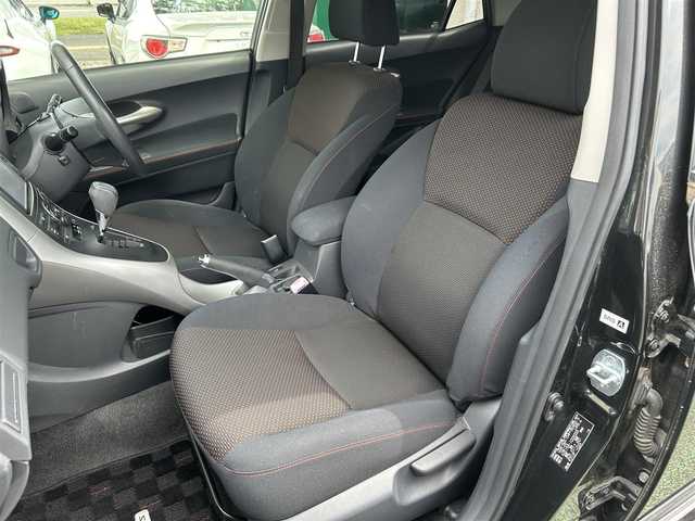 トヨタ オーリス 150X Sパッケージ 宮城県 2011(平23)年 6.8万km ブラックマイカ 純正ディーラーオプションナビ/ワンセグTV/FM・AM/CD・DVD/HDD/Bluetooth/AUX/SD/純正アルミホイール16インチ/純正フロアマット/ETC/スマートキー/プッシュスタート/オートライト/キセノンライト/フロントワイパーデアイサー/センターデフロック