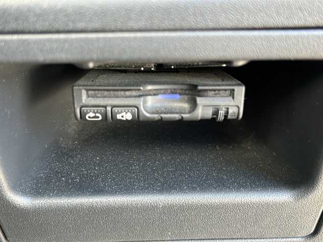 トヨタ シエンタ DICE リミテッド 鹿児島県 2012(平24)年 8.4万km ブラックマイカ 社外SDナビ（carrozzeria AVIC-MRZ009）/Bluetooth/SD/CD/DVD/片側パワースライドドア/SNOWモード/オートエアコン/ETC