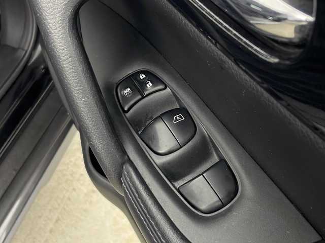 日産 エクストレイル 20Xi エクストリーマーX 秋田県 2020(令2)年 4.1万km ダイヤモンドブラック 4WD/純正SDナビ　/プロパイロット　/アラウンドビューモニター　/後席モニター　/フルセグTV/Bluetooth/CD/DVD/衝突被害軽減システム　/横滑り防止装置/レーンキープアシスト/電動リアゲート/純正前後ドライブレコーダー　/ＥＴＣ　/デジタルインナーミラー　/全席シートヒーター　/LEDヘッドライト/フォグランプ/純正アルミホイール/アイドリングストップ/スマートキー/純正フロアマット