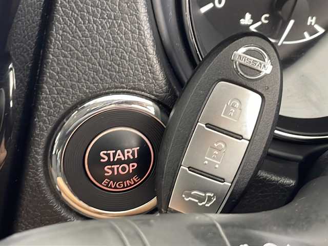 日産 エクストレイル 20Xi エクストリーマーX 秋田県 2020(令2)年 4.1万km ダイヤモンドブラック 4WD/純正SDナビ　/プロパイロット　/アラウンドビューモニター　/後席モニター　/フルセグTV/Bluetooth/CD/DVD/衝突被害軽減システム　/横滑り防止装置/レーンキープアシスト/電動リアゲート/純正前後ドライブレコーダー　/ＥＴＣ　/デジタルインナーミラー　/全席シートヒーター　/LEDヘッドライト/フォグランプ/純正アルミホイール/アイドリングストップ/スマートキー/純正フロアマット