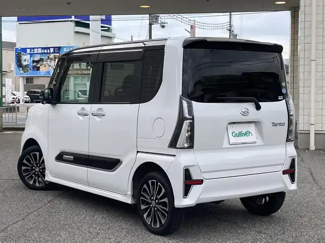 ダイハツ タント カスタム RS セレクション 兵庫県 2020(令2)年 4.1万km ブラックマイカメタリック/シャイニングホワイトパール ワンオーナー/純正メモリーナビ/フルセグTV/CD/DVD/Bluetooth/FM/AM/バックカメラ/ビルトインETC/ドライブレコーダー/衝突被害軽減ブレーキ/アダプティブクルーズコントロール/先行車発進告知/車線逸脱警報/ステアリングアシスト/オートマチックハイビーム/前後クリアランスソナー/両側パワースライドドア/ステアリングスイッチ/LEDヘッドライト/フォグランプ/オートライト/D/N シートヒーター/プッシュスタート/電格ミラー/アイドリングストップ/横滑り防止装置/革巻きステアリング/ISOFIX/ドアバイザー/フロアマット/スペアキー1本/新車時保証書/取扱説明書