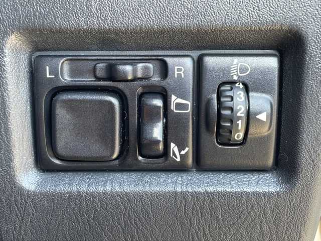 スズキ ジムニー クロスアドベンチャー 徳島県 2013(平25)年 3.7万km ブルーイッシュブラックパール3 7インチナビ【AVIC-MRZ03】/（ワンセグ/AM/FM）/バックカメラ/合皮シート/シートヒーター/背面スペアタイヤ/エアコン/パワーウィンドウ/ハロゲンヘッドライト/ETC/純正AW/ドアバイザー/Wエアバッグ/リモコンキー