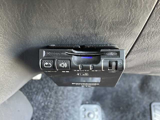 スズキ ジムニー クロスアドベンチャー 徳島県 2013(平25)年 3.7万km ブルーイッシュブラックパール3 7インチナビ【AVIC-MRZ03】/（ワンセグ/AM/FM）/バックカメラ/合皮シート/シートヒーター/背面スペアタイヤ/エアコン/パワーウィンドウ/ハロゲンヘッドライト/ETC/純正AW/ドアバイザー/Wエアバッグ/リモコンキー