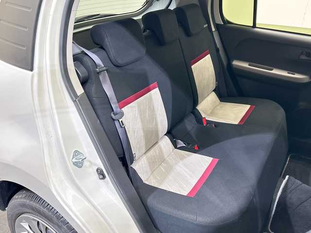 トヨタ パッソ モーダ　Gパッケージ 愛媛県 2016(平28)年 5.5万km パールホワイトⅢ 純正ナビ　Ｂｌｕｅｔｏｏｔｈ　フルセグＴＶ　バックカメラ　ＥＴＣ　禁煙車