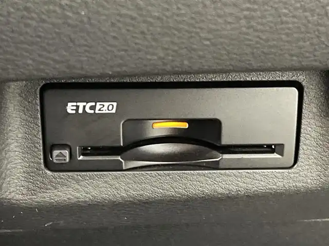 日産 エクストレイル G e－4ORCE 道央・札幌 2024(令6)年 1万km ブリリアントホワイトパール ・４WD/・純正メモリーナビゲーション/　BT/USB/AppleCarPlay/フルセグ/・社外ドライブレコーダー前後（SN-TW86）/・ビルトインETC2.0/・ワイヤレス充電/・アラウンドビューモニター/・エマージェンシーブレーキ/・プロパイロット/・レーダークルーズコントロール/・リアクロストラフィックアラート/・駐車支援/・デジタルインナーミラー/・HUD/・オートブレーキホールド/・横滑り防止装置/・前後コーナーセンサー/・前席パワーシート（D席メモリ付）/・レザーシート/・全席シートヒーター/・ステアリングヒーター/・オートライト/・LEDヘッドライト/・オートマチックハイビーム/・純正フロアマット/・スマートキー/・プッシュスタート/・スペアキー1本/・ルーフレール/・純正AW19インチ/・保証書あり/・取説あり