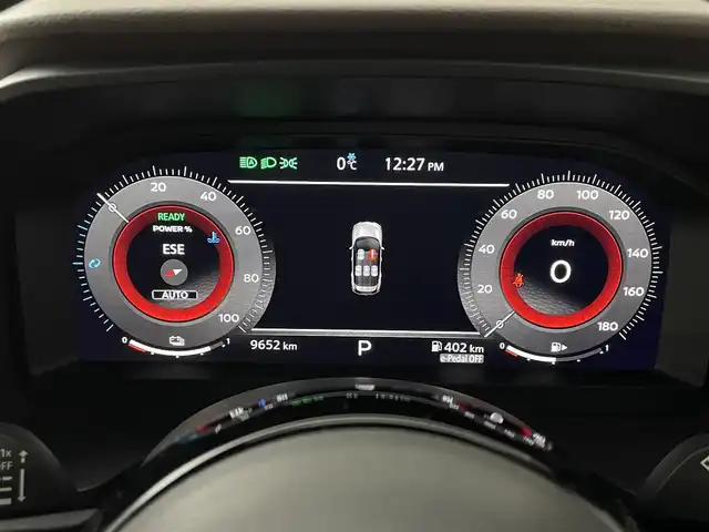 日産 エクストレイル G e－4ORCE 道央・札幌 2024(令6)年 1万km ブリリアントホワイトパール ・４WD/・純正メモリーナビゲーション/　BT/USB/AppleCarPlay/フルセグ/・社外ドライブレコーダー前後（SN-TW86）/・ビルトインETC2.0/・ワイヤレス充電/・アラウンドビューモニター/・エマージェンシーブレーキ/・プロパイロット/・レーダークルーズコントロール/・リアクロストラフィックアラート/・駐車支援/・デジタルインナーミラー/・HUD/・オートブレーキホールド/・横滑り防止装置/・前後コーナーセンサー/・前席パワーシート（D席メモリ付）/・レザーシート/・全席シートヒーター/・ステアリングヒーター/・オートライト/・LEDヘッドライト/・オートマチックハイビーム/・純正フロアマット/・スマートキー/・プッシュスタート/・スペアキー1本/・ルーフレール/・純正AW19インチ/・保証書あり/・取説あり