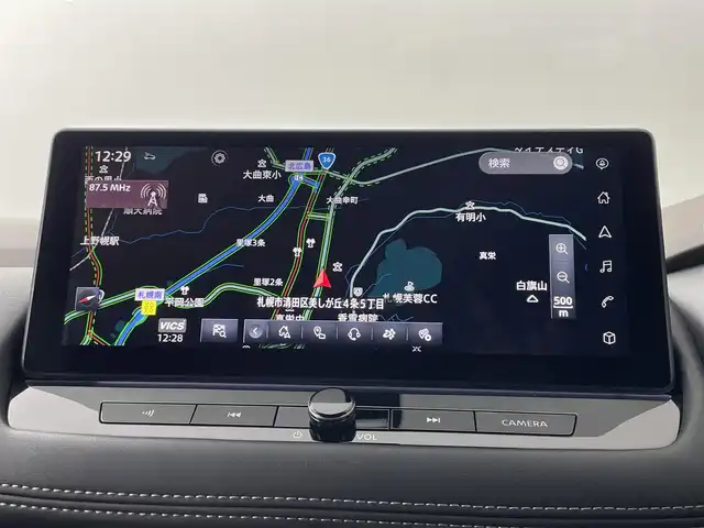 日産 エクストレイル G e－4ORCE 道央・札幌 2024(令6)年 1万km ブリリアントホワイトパール ・４WD/・純正メモリーナビゲーション/　BT/USB/AppleCarPlay/フルセグ/・社外ドライブレコーダー前後（SN-TW86）/・ビルトインETC2.0/・ワイヤレス充電/・アラウンドビューモニター/・エマージェンシーブレーキ/・プロパイロット/・レーダークルーズコントロール/・リアクロストラフィックアラート/・駐車支援/・デジタルインナーミラー/・HUD/・オートブレーキホールド/・横滑り防止装置/・前後コーナーセンサー/・前席パワーシート（D席メモリ付）/・レザーシート/・全席シートヒーター/・ステアリングヒーター/・オートライト/・LEDヘッドライト/・オートマチックハイビーム/・純正フロアマット/・スマートキー/・プッシュスタート/・スペアキー1本/・ルーフレール/・純正AW19インチ/・保証書あり/・取説あり