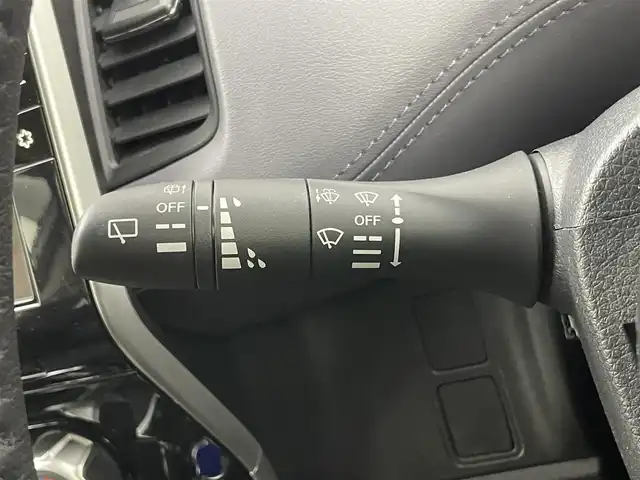 日産 セレナ e－パワー ハイウェイスター V 埼玉県 2022(令4)年 4.4万km ブリリアントホワイトパール プロパイロット　純正１０インチナビ　フリップダウンモニター　アラウンドビューモニター　ＢＳＩ　ビルトインＥＴＣ　ドライブレコーダー　レーダークルーズ　インテリジェントルームミラー　ＨＤＭＩ　ＬＥＤ