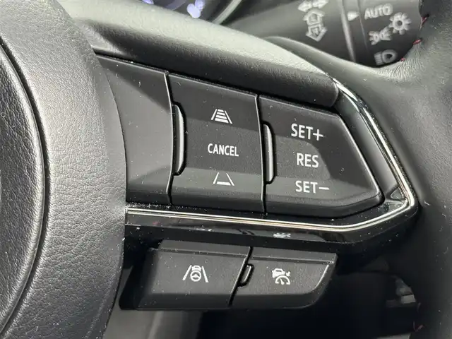 マツダ ＣＸ－８ XD ブラックトーンエディション 福岡県 2023(令5)年 3.5万km ロジウムホワイトプレミアムメタリック 純正１０．２５型DA　/全方位カメラ　/ワイヤレス充電　/ＥＴＣ　/前後ドライブレコーダー　/レーダークルーズコントロール　/コーナーセンサー　/衝突軽減ブレーキ　/ＳＣＢＳ　/レーンキープ　/ＢＳＭ　/ハーフレザーシート　/シートヒーター　/ステアリングヒーター　/パワーバックドア