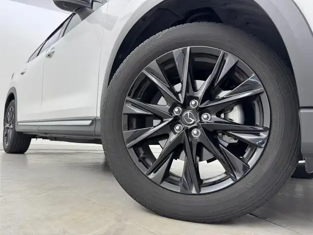 マツダ ＣＸ－８ XD ブラックトーンエディション 福岡県 2023(令5)年 3.5万km ロジウムホワイトプレミアムメタリック 純正１０．２５型DA　/全方位カメラ　/ワイヤレス充電　/ＥＴＣ　/前後ドライブレコーダー　/レーダークルーズコントロール　/コーナーセンサー　/衝突軽減ブレーキ　/ＳＣＢＳ　/レーンキープ　/ＢＳＭ　/ハーフレザーシート　/シートヒーター　/ステアリングヒーター　/パワーバックドア