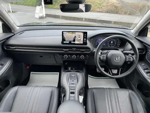 ホンダ ＺＲ－Ｖ ハイブリッド 富山県 2024(令6)年 3.2万km クリスタルブラックパール ４ＷＤ／/アラウンドビューモニター／/メーカーナビ／/フルセグＴＶ／/Ｂｌｕｅｔｏｏｔｈ／/前席パワーシート／/全席シートヒーター／/ステアリングヒーター／/ビルトインＥＴＣ／/パワーバックドア／/パドルシフト