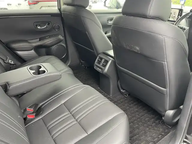 ホンダ ＺＲ－Ｖ ハイブリッド 富山県 2024(令6)年 3.2万km クリスタルブラックパール ４ＷＤ／/アラウンドビューモニター／/メーカーナビ／/フルセグＴＶ／/Ｂｌｕｅｔｏｏｔｈ／/前席パワーシート／/全席シートヒーター／/ステアリングヒーター／/ビルトインＥＴＣ／/パワーバックドア／/パドルシフト