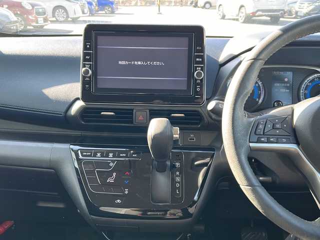 日産 デイズ ハイウェイスターX 岐阜県 2021(令3)年 1.8万km フローズンバニラパール/アッシュブラウンM 登録時走行距離17164km/全方位カメラ/純正９インチナビ/フルセグＴＶ/バックカメラ/エマージェンシーブレーキ/ＬＥＤヘッドライト/フロントフォグランプ/オートライト/プッシュスタート/スマートキー/純正アルミホイール/禁煙車/ツートンカラー/前後コーナーセンサー/CDチェンジャー/USB入力端子/ドライブレコーダー