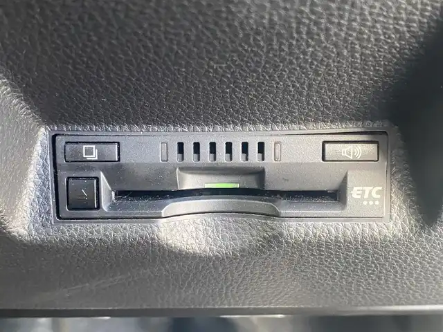 トヨタ ＧＲヤリス RZ 熊本県 2022(令4)年 4.3万km プラチナホワイトパールマイカ 純正ナビ/・AM/FM/CD/USB/BT/・フルセグTV/バックカメラ/トヨタセーフティセンス/・レーントレーシングアシスト/・プリクラッシュセーフティシステム/・ブラインドスポットモニター/・クリアランスソナー/・リヤクロストラフィックアラート/・ロードサインアシスト/・ヘッドアップディスプレイ/・レーダークルーズコントロール/・オートマチックハイビーム/・車両接近通報装置/前後コーナーセンサー/革巻きステアリング/・ステアリングリモコン/・ステアリングヒーター/オートライト/・LEDライト/・フォグランプ/・ヘッドライトレベライザー/D/N席シートヒーター/電動格納ミラー/・ウィンカーミラー/前後ドライブレコーダー（TZ-DR210）/純正フロアマット/純正アルミホイール/スマートキー/・スペアキー