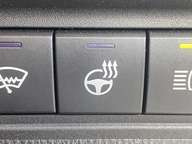 トヨタ ＧＲヤリス RZ 熊本県 2022(令4)年 4.3万km プラチナホワイトパールマイカ 純正ナビ/・AM/FM/CD/USB/BT/・フルセグTV/バックカメラ/トヨタセーフティセンス/・レーントレーシングアシスト/・プリクラッシュセーフティシステム/・ブラインドスポットモニター/・クリアランスソナー/・リヤクロストラフィックアラート/・ロードサインアシスト/・ヘッドアップディスプレイ/・レーダークルーズコントロール/・オートマチックハイビーム/・車両接近通報装置/前後コーナーセンサー/革巻きステアリング/・ステアリングリモコン/・ステアリングヒーター/オートライト/・LEDライト/・フォグランプ/・ヘッドライトレベライザー/D/N席シートヒーター/電動格納ミラー/・ウィンカーミラー/前後ドライブレコーダー（TZ-DR210）/純正フロアマット/純正アルミホイール/スマートキー/・スペアキー