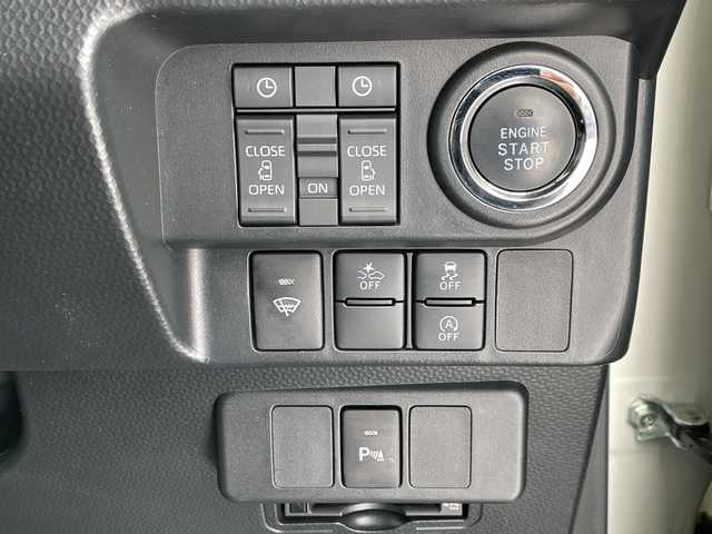 トヨタ ルーミー カスタムG 道北・旭川 2022(令4)年 9.4万km パールホワイトⅢ /寒冷地仕様//純正ナビ/CD/DVD/BT/SD/フルセグ//バックカメラ//両側パワースライドドア//衝突軽減ブレーキ//アイドリングストップ//クリアランスソナー//純正エンジンスターター//ETC//前後ドライブレコーダー//オートライト//オートハイビーム//レーダークルーズコントロール//LEDヘッドライト//フォグランプ//革巻きステアリング//ステアリングスイッチ//横滑り防止//純正AW付夏タイヤ積込//スペアキー//純正フロアマット//ドアバイザー//保証書//取扱説明書