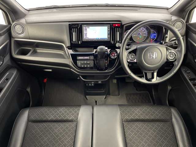 ホンダ Ｎ ＷＧＮ カスタム G SSパッケージ 鹿児島県 2017(平29)年 4.1万km プレミアムホワイトパールⅡ 純正ナビ　/（CD/DVD/Bluetooth）/クルーズコントロール　/ステアリングリモコン　/ハーフレザーシート　/バックカメラ　/スマートキー　/プッシュスタートボタン　/ＥＴＣ　/チップアップシート　/純正フロアマット　/純正アルミホイール