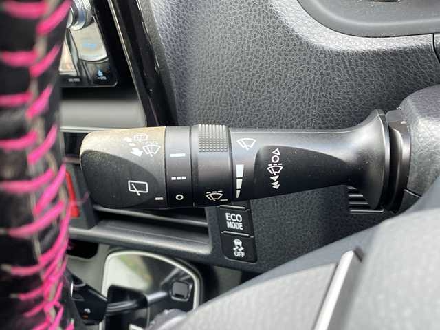 トヨタ ヴォクシー ZS 煌 新潟県 2015(平27)年 6.5万km ホワイトパールクリスタルシャイン 社外ナビ(AVIC-RW09)/(AM/FM/CD/DVD/Bluetooth)/フルセグTV/社外フリップダウンモニター/社外前後ドラレコ型デジタルインナーミラー/両側パワースライドドア/バックカメラ/純正フロアマット/ETC/プッシュスタート/スマートキー/スペアキー×1/LEDヘッドライト/オートライト/保証書