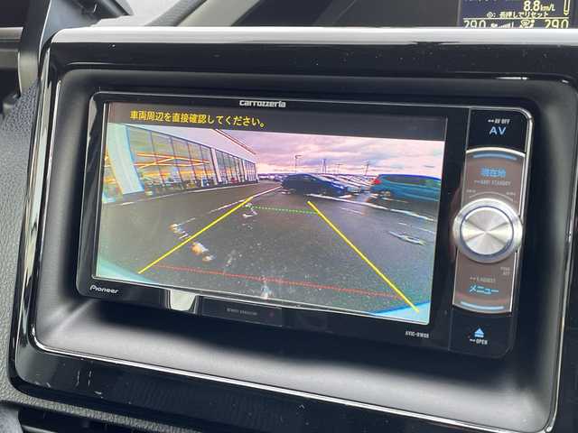 トヨタ ヴォクシー ZS 煌 新潟県 2015(平27)年 6.5万km ホワイトパールクリスタルシャイン 社外ナビ(AVIC-RW09)/(AM/FM/CD/DVD/Bluetooth)/フルセグTV/社外フリップダウンモニター/社外前後ドラレコ型デジタルインナーミラー/両側パワースライドドア/バックカメラ/純正フロアマット/ETC/プッシュスタート/スマートキー/スペアキー×1/LEDヘッドライト/オートライト/保証書