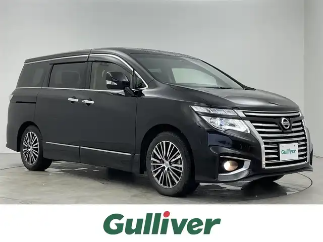 日産 エルグランド 250ハイウェイスター 埼玉県 2014(平26)年 2.4万km ファントムブラック 純正ナビ/純正アルミホイール/フリップダウンモニター/サンルーフ/両側パワースライドドア/コーナーセンサー/エアバッグW/カーテンエアバッグ/衝突被害軽減システム/ハーフレザーシート/クルーズコントロール/ウォークスルー/オートライト/スマートキー/プッシュスタート