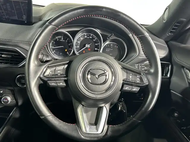 マツダ ＣＸ－８ 25S ブラックトーンED 神奈川県 2020(令2)年 2.2万km ソウルレッドクリスタルM マツダコネクト/10.25型センターディスプレイ/AM FM Bluetooth　スマフォ連携　フルセグ Applecarplay　Androidauto/コマンダーコントロール/ナビ用SDカードスロット/360度ビューモニター/USB端子/シルバールーフレール/ヘッドアップディスプレイ/ハンズフリーパワーバックドア/ドライブセレクション/アドバンスドスマートシティブレーキサポート/ブラインドスポットモニタリング/フロントリアパーキングセンサー/レーダークルーズコントロール/スマートキーブレーキサポート/レーンキープアシストシステム/交通標識認識システム/ドライバーアテンションアラート/車線逸脱警報システム/アイドリングストップ/革巻きステアリング/ステアリングヒーター/コンビシート/前席パワーシート/シートヒーター【運転席/助手席/2列目】/リアドアサンシェード/プッシュスタート/ドライブセレクション/ETC/スマートキー/充電用USB端子【2列目/3列目】/ワイヤレス充電/アダブティブLEDヘッドランプ/オートライト/純正19インチAW