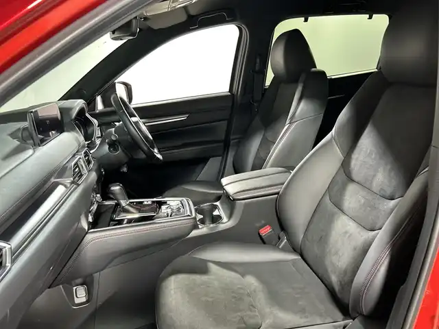 マツダ ＣＸ－８ 25S ブラックトーンED 神奈川県 2020(令2)年 2.2万km ソウルレッドクリスタルM マツダコネクト/10.25型センターディスプレイ/AM FM Bluetooth　スマフォ連携　フルセグ Applecarplay　Androidauto/コマンダーコントロール/ナビ用SDカードスロット/360度ビューモニター/USB端子/シルバールーフレール/ヘッドアップディスプレイ/ハンズフリーパワーバックドア/ドライブセレクション/アドバンスドスマートシティブレーキサポート/ブラインドスポットモニタリング/フロントリアパーキングセンサー/レーダークルーズコントロール/スマートキーブレーキサポート/レーンキープアシストシステム/交通標識認識システム/ドライバーアテンションアラート/車線逸脱警報システム/アイドリングストップ/革巻きステアリング/ステアリングヒーター/コンビシート/前席パワーシート/シートヒーター【運転席/助手席/2列目】/リアドアサンシェード/プッシュスタート/ドライブセレクション/ETC/スマートキー/充電用USB端子【2列目/3列目】/ワイヤレス充電/アダブティブLEDヘッドランプ/オートライト/純正19インチAW