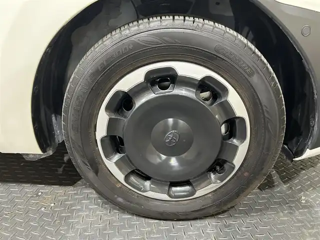 トヨタ シエンタ ハイブリッド Z 愛媛県 2023(令5)年 0.5万km ホワイトパールクリスタルシャイン ・ワンオーナー/・純正ナビ/(ラジオ/フルセグ/BT)/・トヨタセーフティセンス/・全方位カメラ/・両側パワースライドドア/・D/N席シートヒーター/・ハンドルヒーター/・ビルトインETC2.0/・ステアリングリモコン/・AC100V充電/・スペアキー/・取扱説明書/・保証書