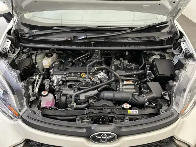 トヨタ シエンタ ハイブリッド Z 愛媛県 2023(令5)年 0.5万km ホワイトパールクリスタルシャイン ・ワンオーナー/・純正ナビ/(ラジオ/フルセグ/BT)/・トヨタセーフティセンス/・全方位カメラ/・両側パワースライドドア/・D/N席シートヒーター/・ハンドルヒーター/・ビルトインETC2.0/・ステアリングリモコン/・AC100V充電/・スペアキー/・取扱説明書/・保証書