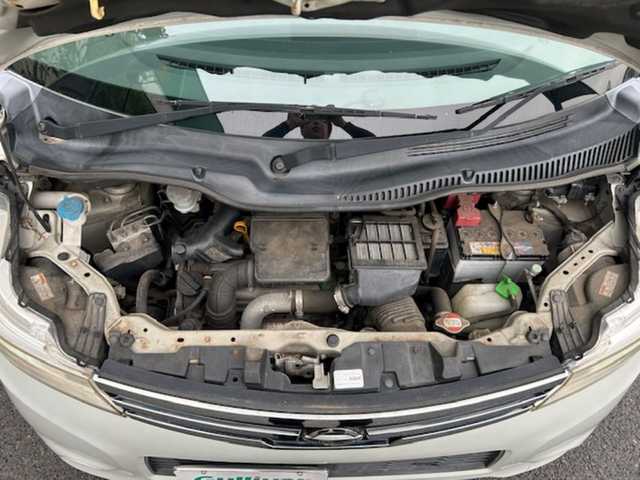 日産 ルークス ハイウェイスター ターボ 茨城県 2010(平22)年 14.1万km 白 純正ナビ　/ＥＴＣ　/スマートキー　/両側パワースライドドア　/社外ＡＷ　/パワーステアリング　/パワーウィンドウ　/盗難防止装置　/オートライト　/ＡＢＳ　/ベンチシート　/エアバックＷ　/フロアマット純正　/スペアタイヤ