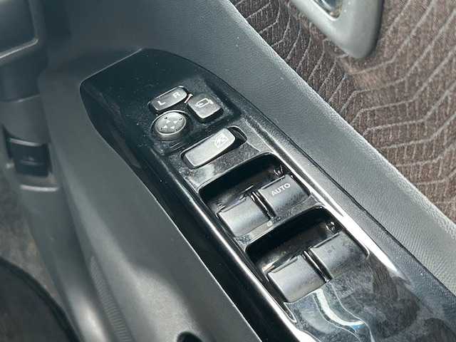 日産 ルークス ハイウェイスター ターボ 茨城県 2010(平22)年 14.1万km 白 純正ナビ　/ＥＴＣ　/スマートキー　/両側パワースライドドア　/社外ＡＷ　/パワーステアリング　/パワーウィンドウ　/盗難防止装置　/オートライト　/ＡＢＳ　/ベンチシート　/エアバックＷ　/フロアマット純正　/スペアタイヤ