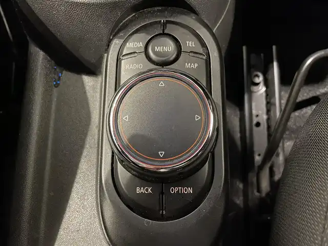 ＭＩＮＩ ミニ クーパー D 熊本県 2017(平29)年 5.1万km ブリティッシュレーシンググリーンⅡ ・スマートキー/・プッシュスタート/・純正HDDナビ/　【Bluetooth・USB・MSV】/・ETC/・LEDヘッドランプ/・LEDフォグランプ/・純正マット