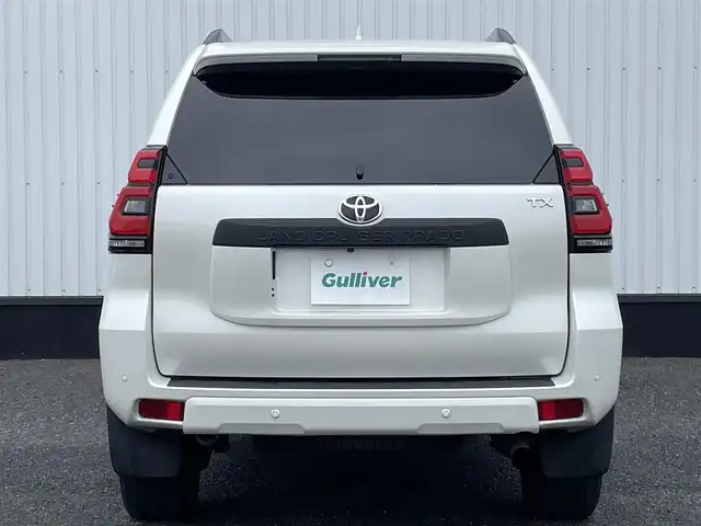 トヨタ ランドクルーザー プラド TX Lパッケージ マットブラED 千葉県 2023(令5)年 3.3万km ホワイトパールクリスタルシャイン 純正ディスプレイオーディオ　/ナビキットあり/(フルセグTV/CD/DVD/Bluetooth)/サンルーフ/全周囲カメラ/衝突被害軽減システム/車線逸脱警報/クルーズコントロール/レザーシート/横滑り防止装置/ETC/ドライブレコーダー/LEDヘッドライト/フォグランプ/オートライト/ウィンカーミラー/電動格納ミラー/純正18インチAW/シートヒーター/エアシート/シートリフター/プッシュスタート/スマートキー/フロアマット/ドアバイザー/取扱説明書/保証書