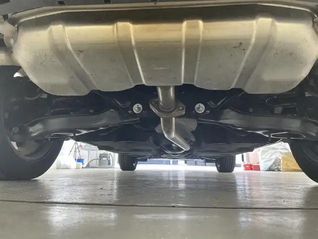 マツダ ＣＸ－８ XD Lパッケージ 大阪府 2017(平29)年 4.3万km スノーフレイクホワイトパールマイカ 禁煙車/純正ナビ/Bluetooth/CD/DVD/USB/フルセグテレビ/全方位カメラ/Boseサウンドシステム/アドバンストスマートシティブレーキサポート/ブラインドスポットモニター/レーダークルーズコントロール/スマートブレーキサポート/レーンキープアシスト/LEDヘッドライト/オートライト/ルーフレール/パワーバックドア/レザーシート/D/N席パワーシート/シートヒーター /プッシュスタート /スマートキー/スペアキー